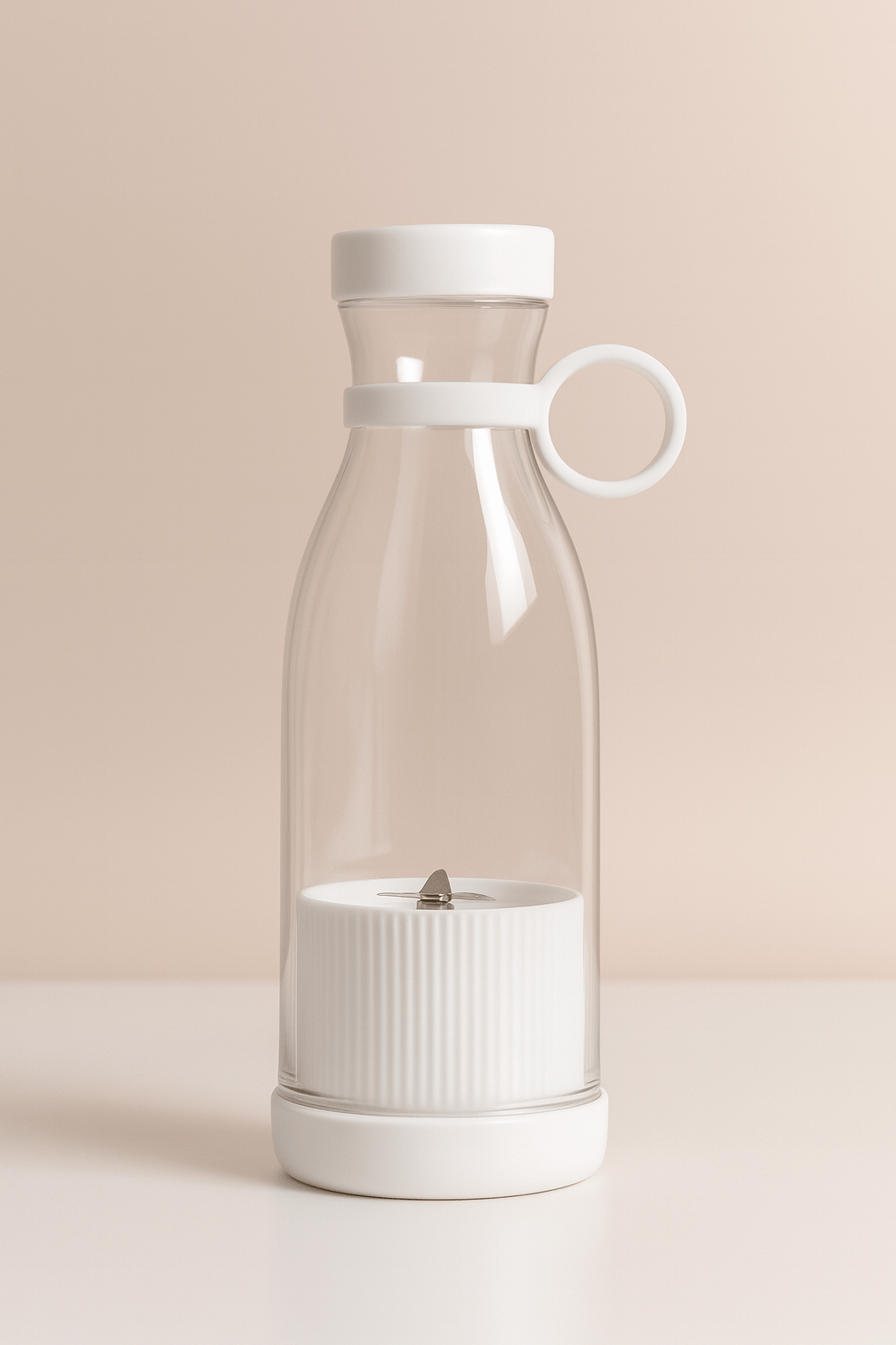 Portable 6 blades smoothie blender:Fresh Juice Anywhere, Anytime