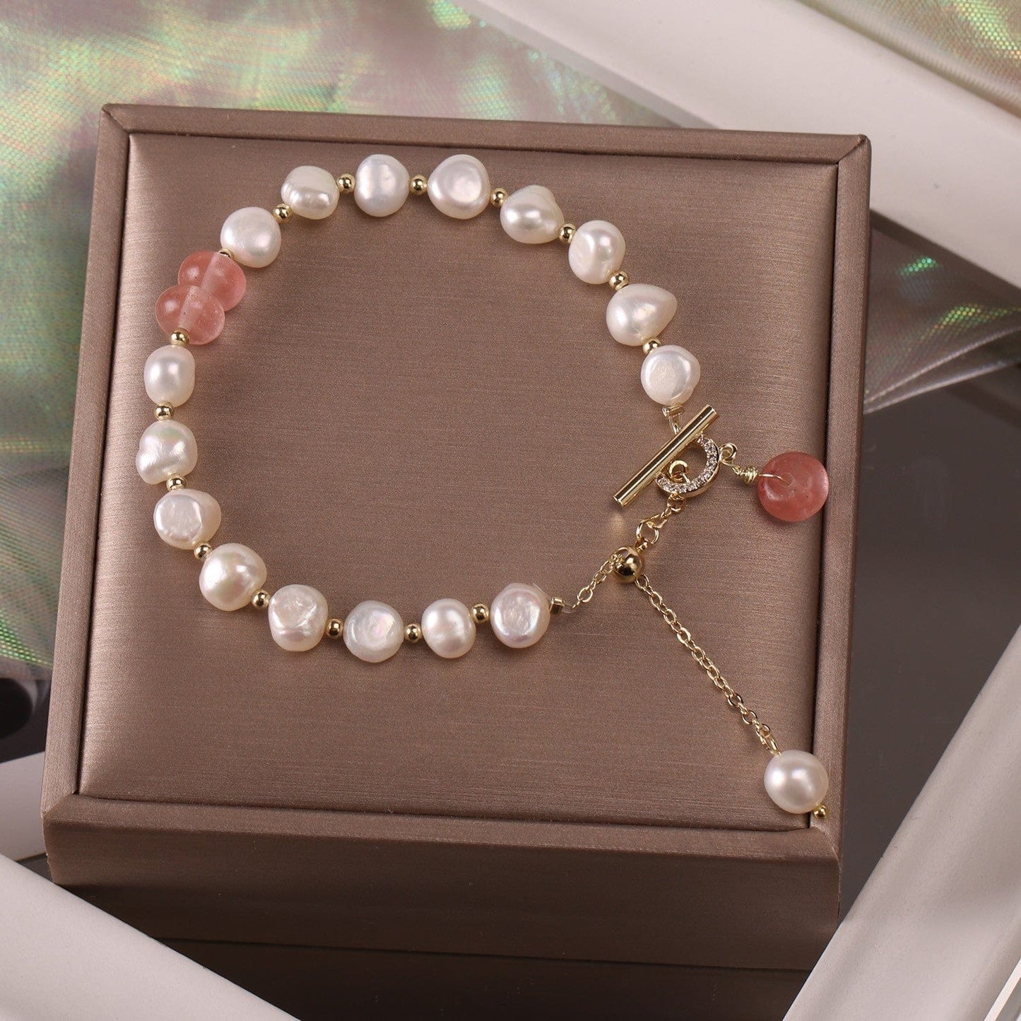 Women's Freshwater Pearl Adjustable Bracelet