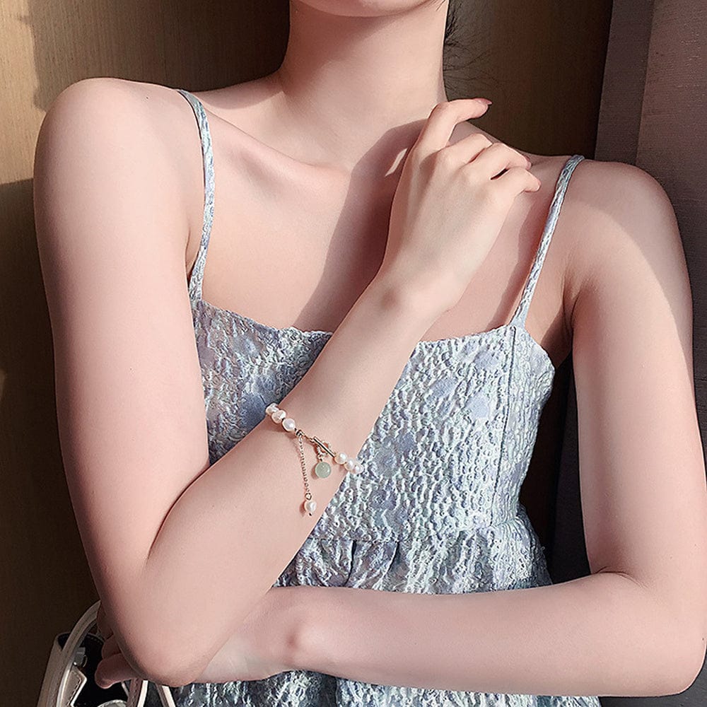 Women's Freshwater Pearl Adjustable Bracelet